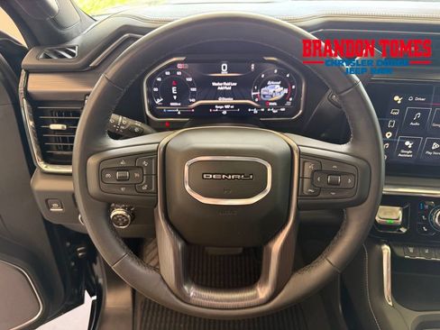 Used 2024 GMC Sierra 3500 Denali Ultimate AWD/4WD image 13