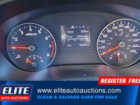 Used 2018 Kia Sportage LX image 15