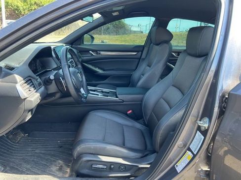 Used 2019 Honda Accord Sport image 12