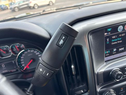 Used 2018 Chevrolet Silverado 1500 LT w/ All Star Edition AWD/4WD image 17