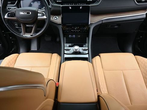 Used 2024 Jeep Grand Cherokee L Summit w/ Advanced Protech Group IV AWD/4WD image 25