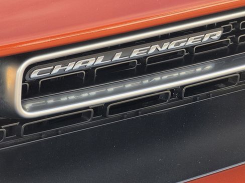 Used 2021 Dodge Challenger SXT image 17