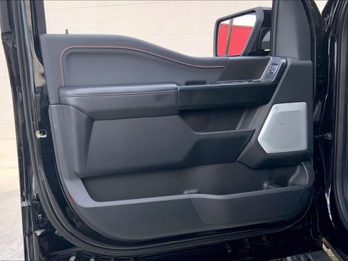 Used 2025 Ford F150 Raptor AWD/4WD image 27
