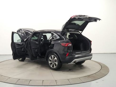 Used 2025 Ford Escape Platinum image 13