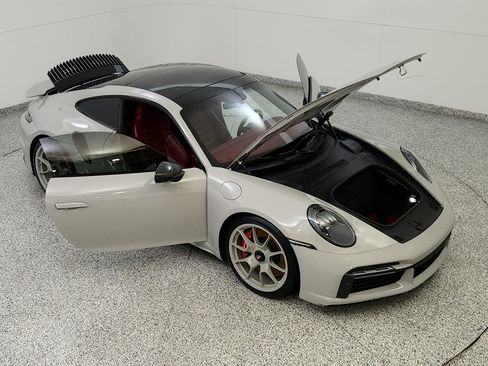 Used 2023 Porsche 911 Turbo AWD/4WD image 17