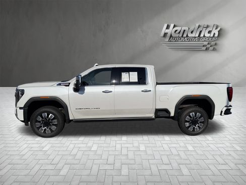 Used 2024 GMC Sierra 2500 Denali w/ Denali Reserve Package AWD/4WD image 7