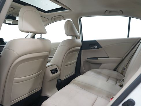 Used 2014 Honda Accord EX-L image 18