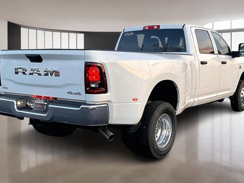 New 2025 RAM 3500 Tradesman w/ Chrome Appearance Group image 17