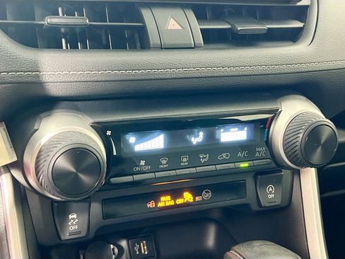 Used 2023 Toyota RAV4 LE image 26