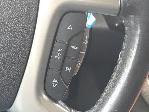 Used 2010 Chevrolet Avalanche LTZ AWD/4WD image 30