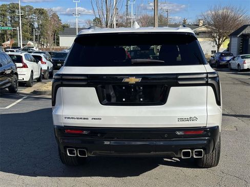 Used 2025 Chevrolet Traverse High Country w/ LPO, Floor Liner Package image 21