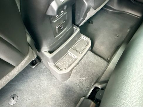 Used 2022 Jeep Wrangler Unlimited Sahara AWD/4WD image 30