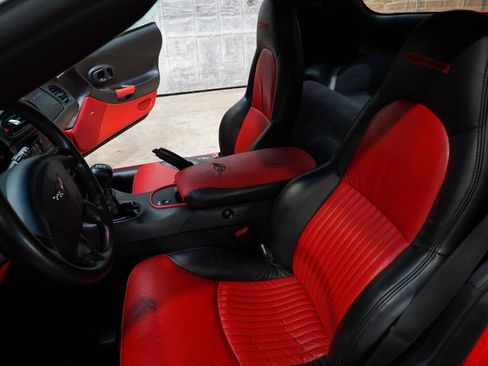 Used 2003 Chevrolet Corvette Z06 RWD image 37