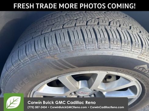 Used 2016 GMC Yukon XL Denali w/ Open Road Package image 3