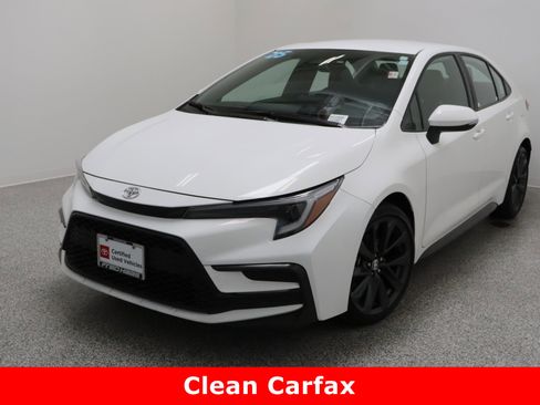 Certified 2025 Toyota Corolla SE image 2