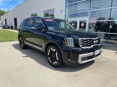 Used 2025 Kia Telluride S