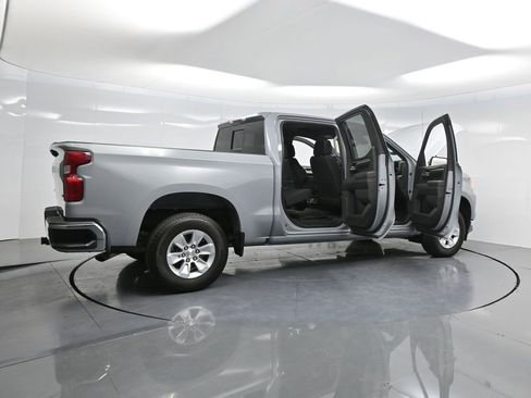 Used 2024 Chevrolet Silverado 1500 LT w/ Convenience Package II image 4
