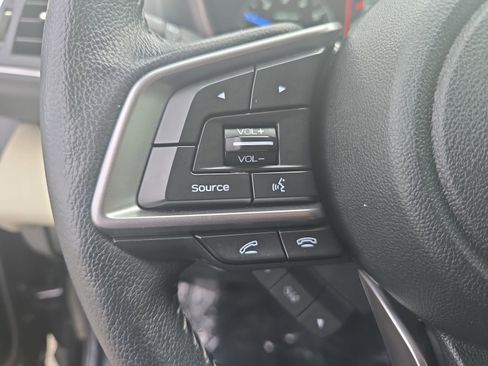 Used 2022 Subaru Ascent Limited image 25