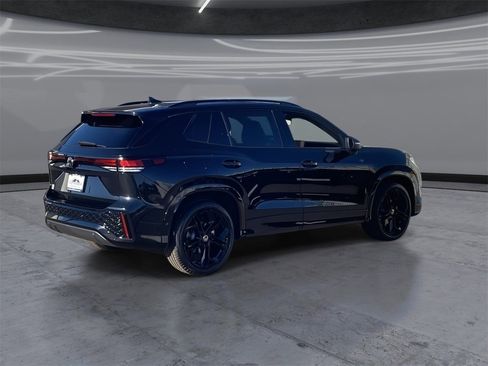 New 2026 Volkswagen Tiguan SE R-Line image 5