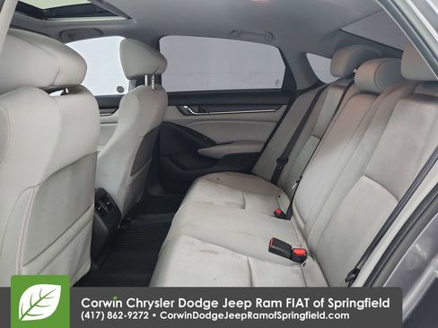 Used 2018 Honda Accord EX image 29