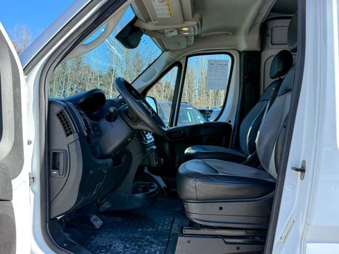 Used 2023 RAM ProMaster 3500 w/ Convenience Group image 18
