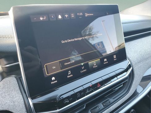 Used 2024 Jeep Compass Latitude image 24