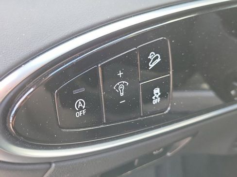 Used 2023 Genesis GV70 2.5T Select w/ Select Package image 19