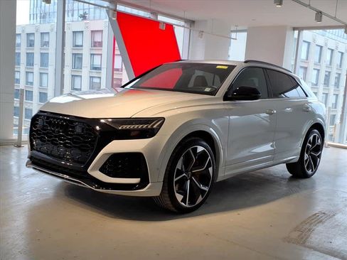Used 2024 Audi RS Q8 image 1