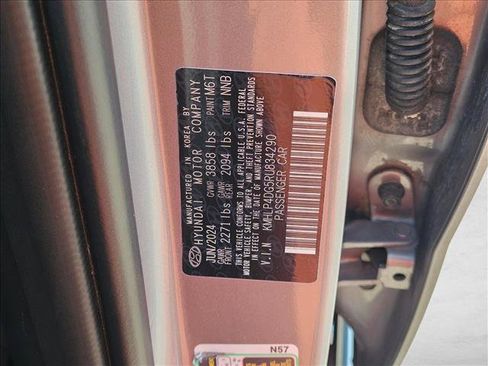 Used 2024 Hyundai Elantra Limited FWD image 26