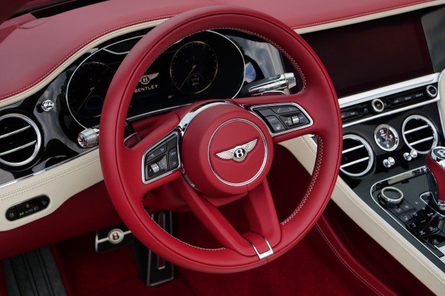 Used 2021 Bentley Continental GT AWD/4WD image 28
