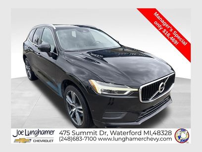 Used 2018 Volvo XC60 T5 Momentum w/ Convenience Package