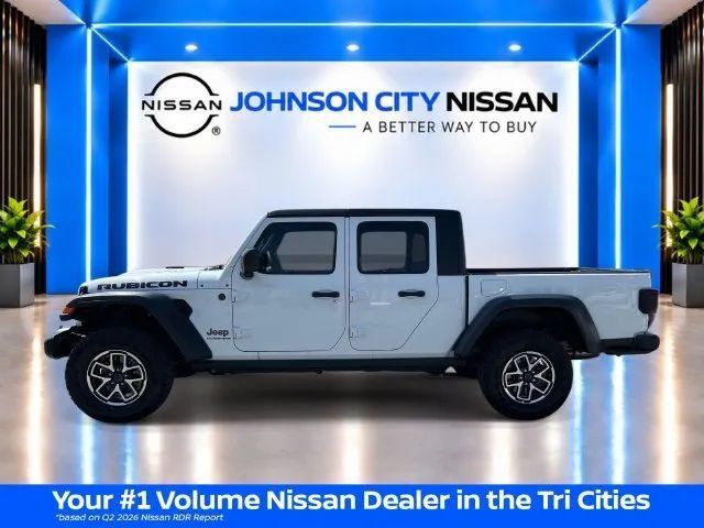 Used 2025 Jeep Gladiator Rubicon w/ Safety Group AWD/4WD image 7