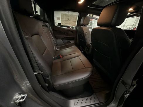 New 2026 GMC Canyon Elevation w/ Convenience Package image 26