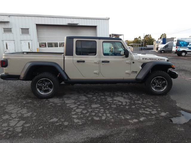 Used 2020 Jeep Gladiator Rubicon w/ Trailer Tow Package AWD/4WD image 6
