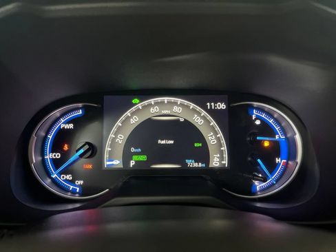 Used 2024 Toyota RAV4 LE AWD/4WD image 62