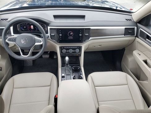 Certified 2023 Volkswagen Atlas SE image 15