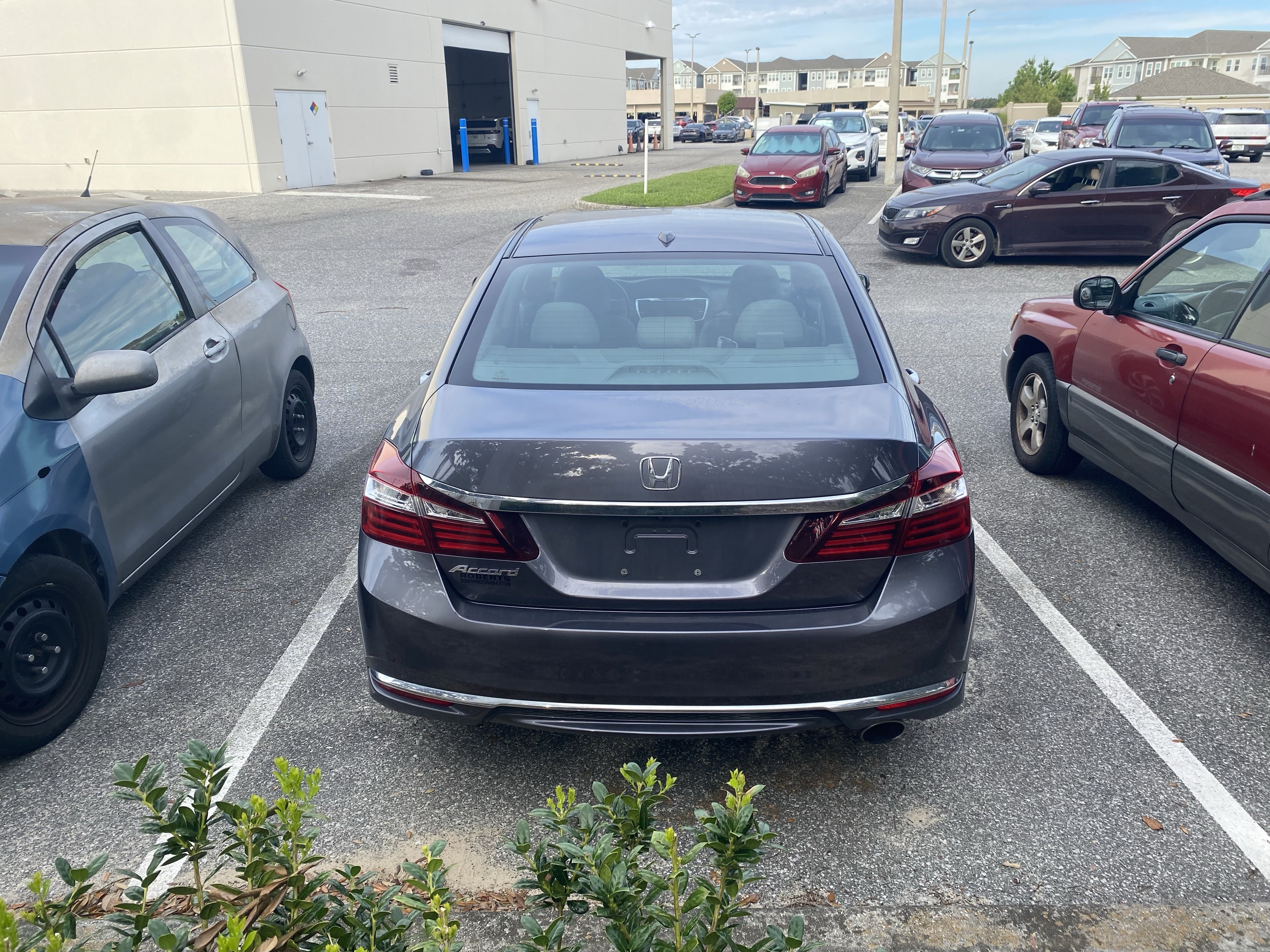 Used 2017 Honda Accord EX-L image 9