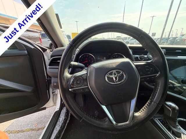 Used 2020 Toyota Camry XSE FWD image 33