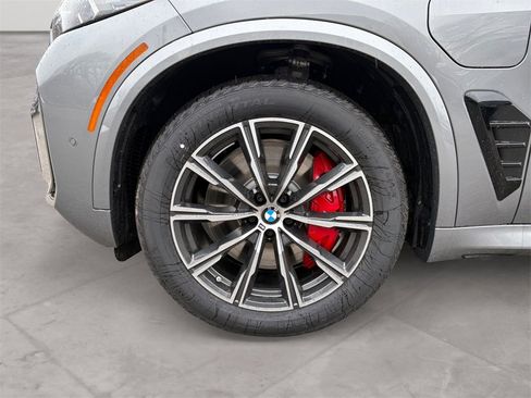 New 2026 BMW X5 xDrive50e image 14