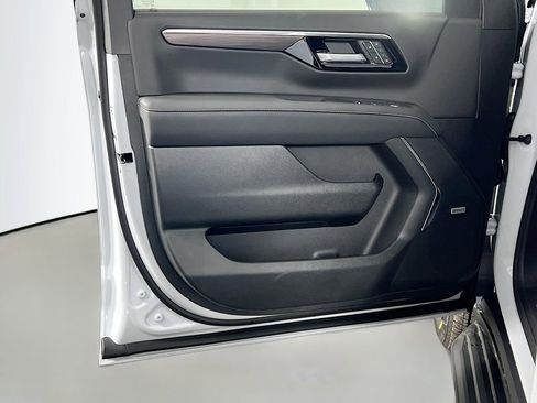 New 2026 Chevrolet Tahoe Premier image 18