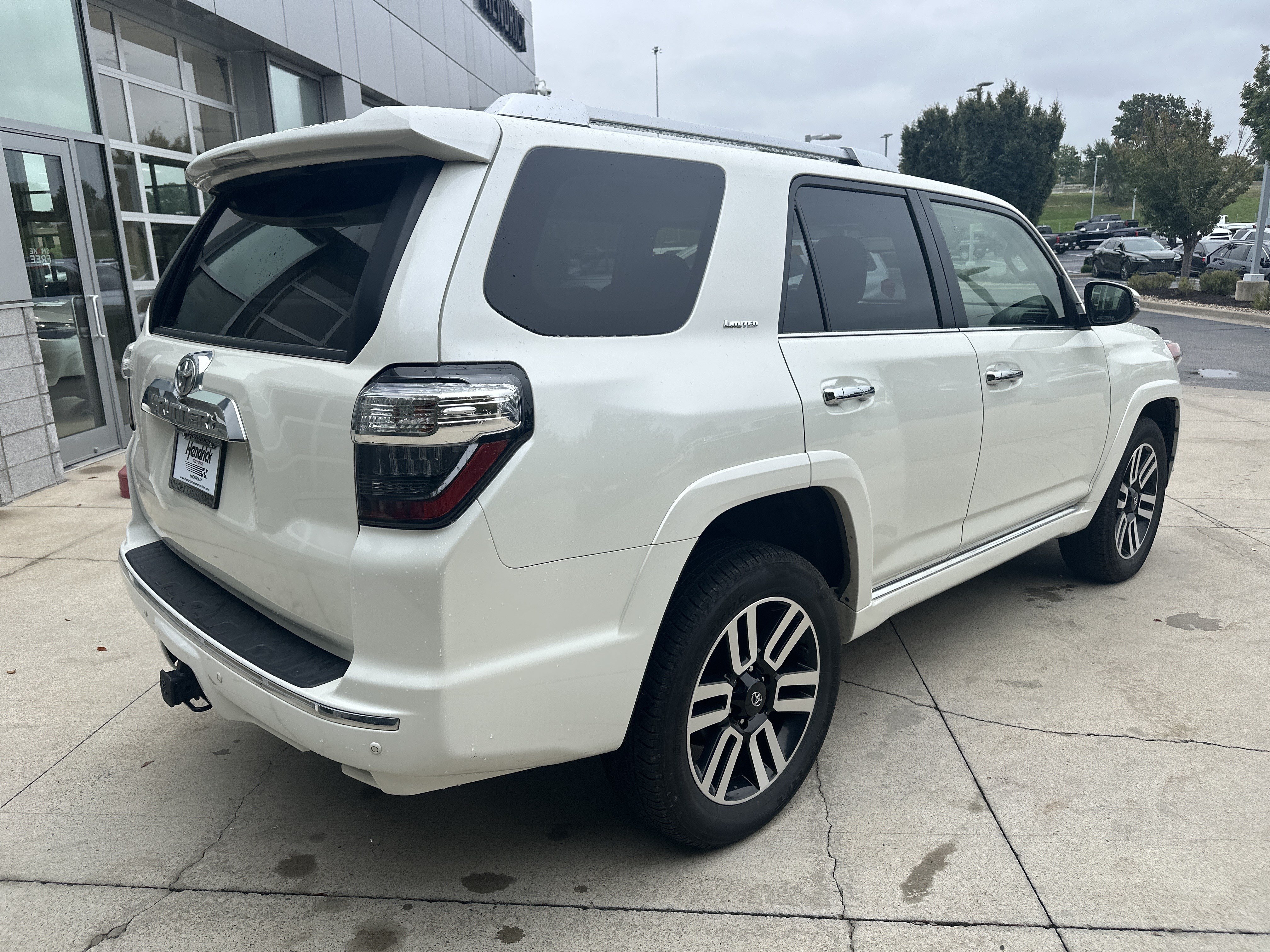 Used 2023 Toyota 4Runner Limited AWD/4WD image 6