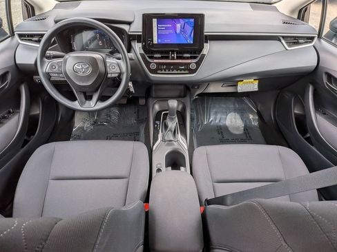 Used 2026 Toyota Corolla LE FWD image 5