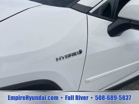 Used 2021 Toyota RAV4 XLE w/ Protection Package (TMS) AWD/4WD image 13