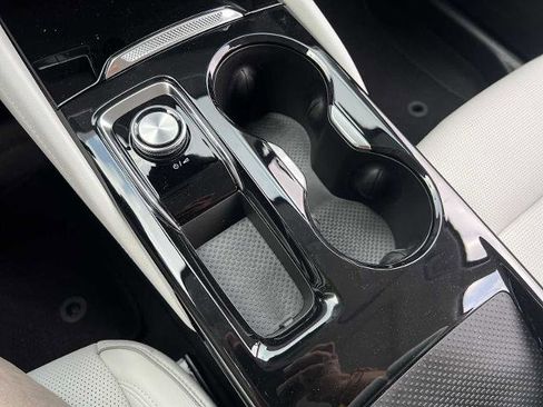 New 2025 Buick Envision Avenir image 8