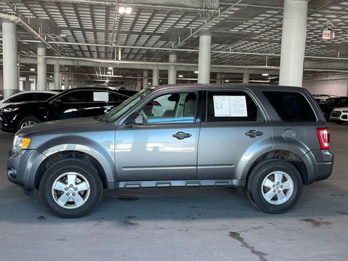 Used 2011 Ford Escape XLS w/ 101A Rapid Spec Order Code FWD image 7
