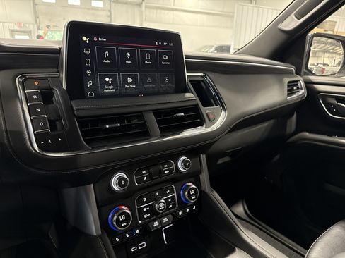 Used 2023 GMC Yukon SLT w/ SLT Premium Package AWD/4WD image 11