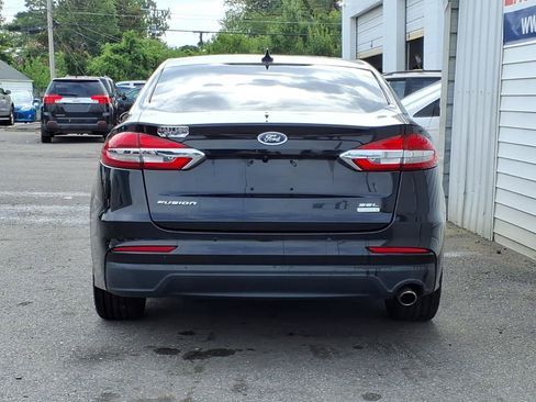 Used 2019 Ford Fusion SEL FWD image 4