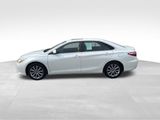 Used 2015 Toyota Camry XLE image 2