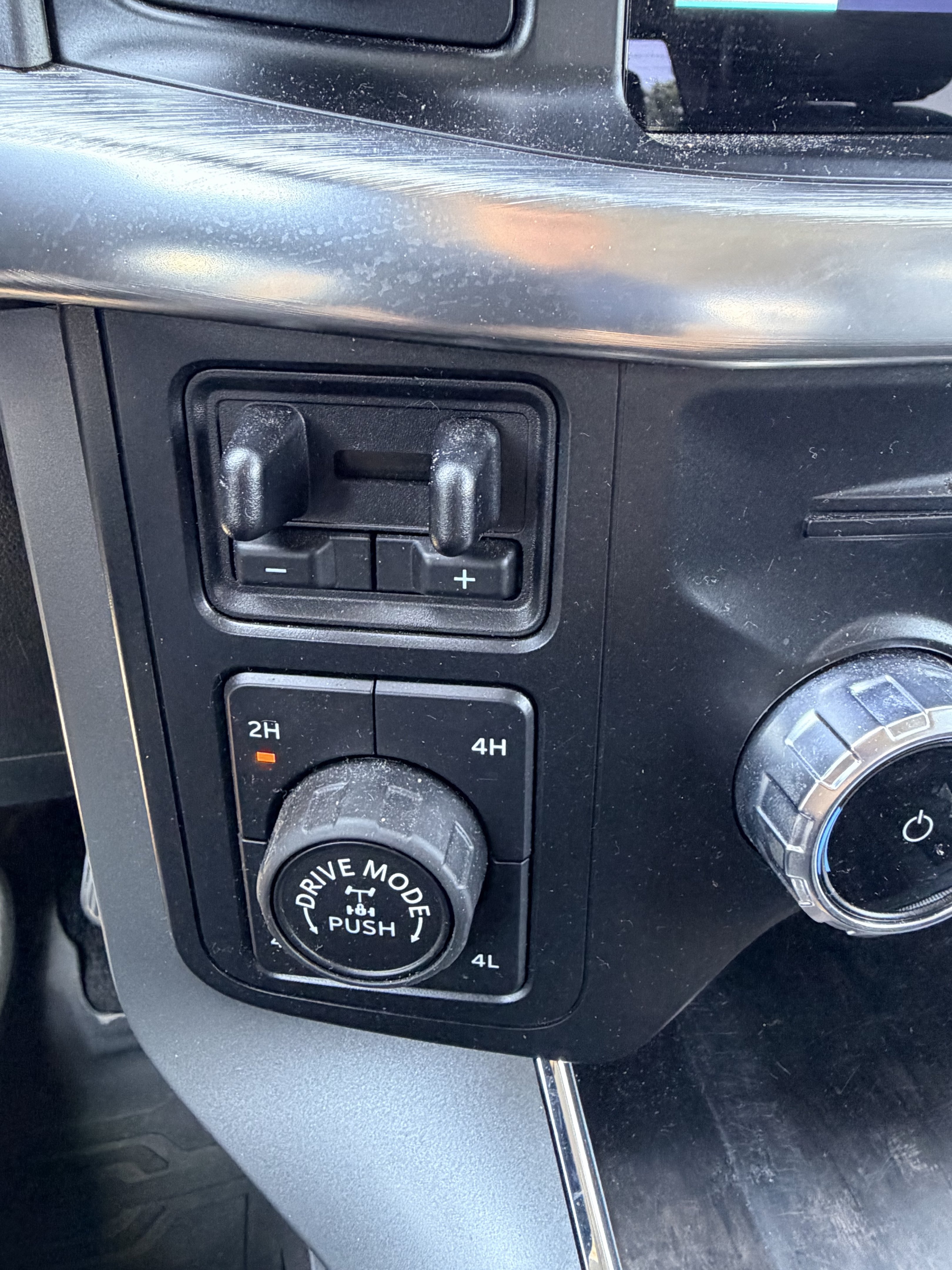 Used 2022 Ford F150 Lariat w/ Equipment Group 502A High AWD/4WD image 27