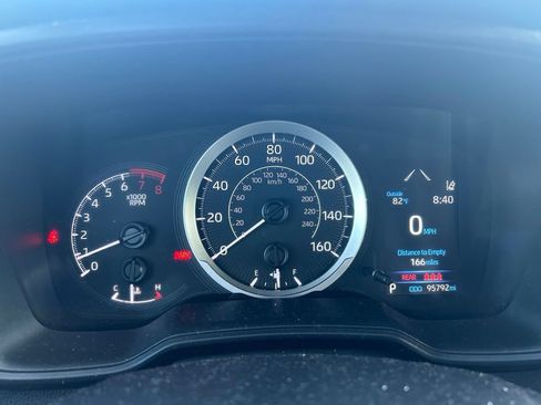 Used 2022 Toyota Corolla LE FWD image 22